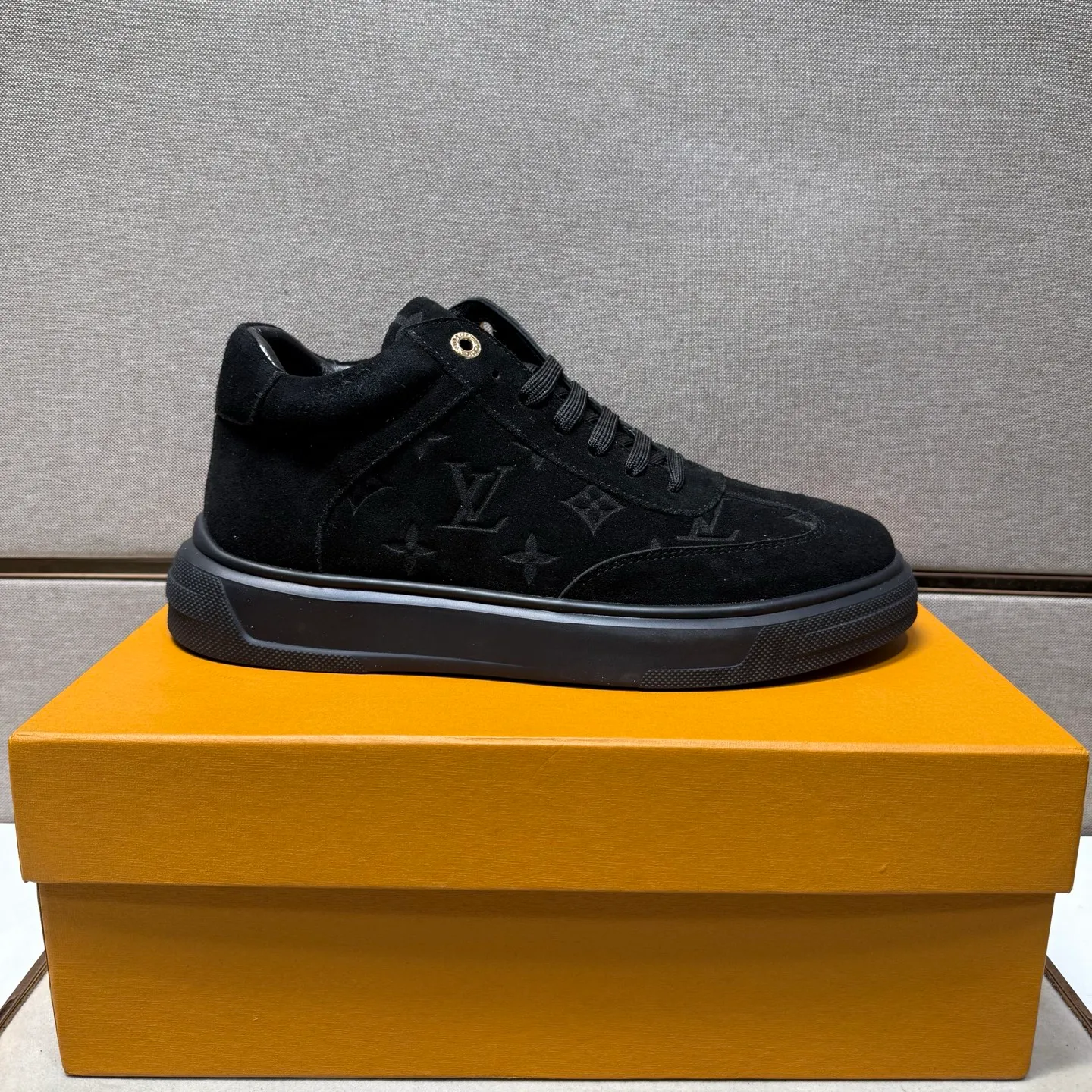 Men's men's shoes 💰pp420 [LV～] Men's casual shoes 2025z cabinet sales simultaneously 🔶Size: 38-44#️⃣ 🔷3 colors🔜The upper is made of multi-material splicing ➕Genuine leather lining, comfortable and breathable, sole: original comfortable and wear-resistant outsole, ⚠️real thing📱photographed🎬real thing is better📢📢📢